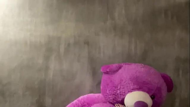 Image 7 of cheskahouston Stream on Chaturbate on 3 months ago