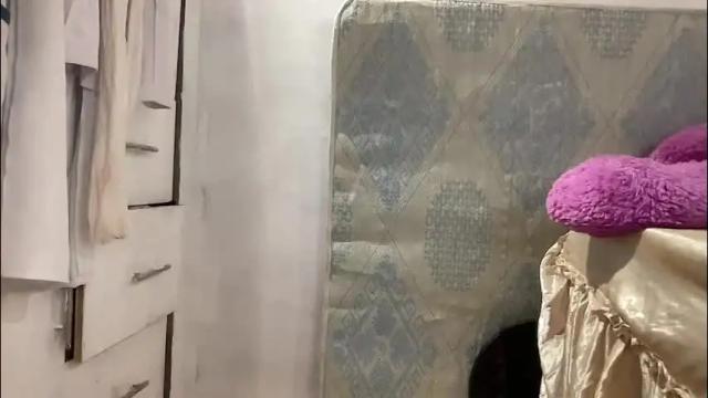 Image 10 of cheskahouston Stream on Chaturbate on 1 month ago