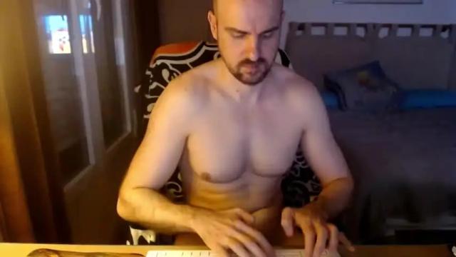 Image 3 of chicocam1983 Stream on Chaturbate on 16 months ago