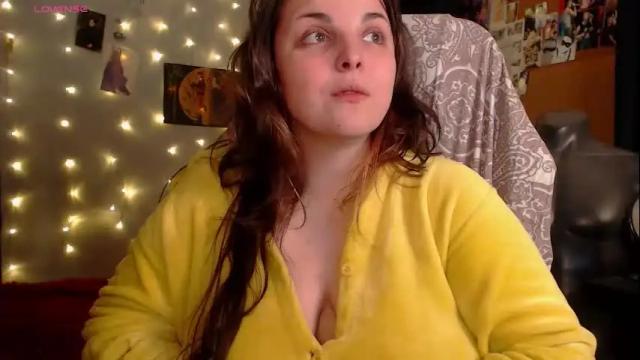 Image 4 of chill_saya Stream on Chaturbate on 1 month ago