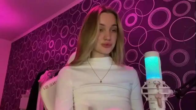 Image 4 of chillgoddess Stream on Chaturbate on 6 days ago