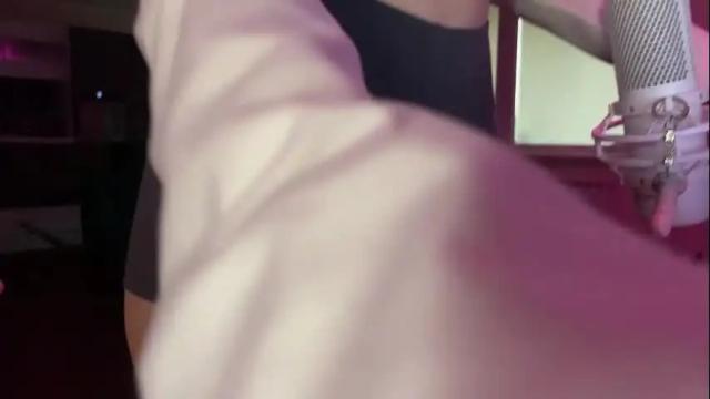 Image 12 of chillgoddess Stream on Chaturbate on 1 month ago