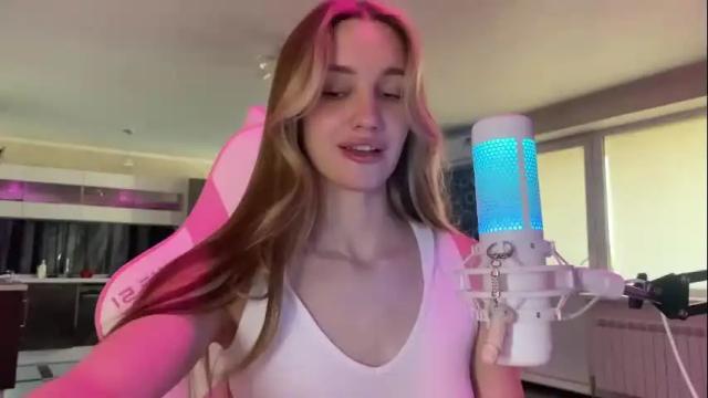 Image 12 of chillgoddess Stream on Chaturbate on 1 month ago