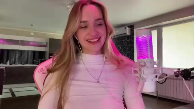 Image 4 of chillgoddess Stream on Chaturbate on 1 month ago