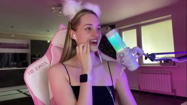 Image 10 of chillgoddess Stream on Chaturbate on 1 month ago