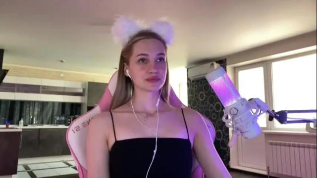 Image 3 of chillgoddess Stream on Chaturbate on 1 month ago