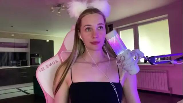 Image 8 of chillgoddess Stream on Chaturbate on 1 month ago