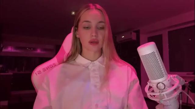 Image 10 of chillgoddess Stream on Chaturbate on 4 months ago