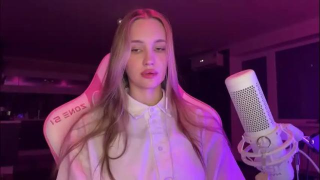 Image 12 of chillgoddess Stream on Chaturbate on 4 months ago