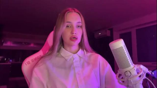 Image 6 of chillgoddess Stream on Chaturbate on 4 months ago