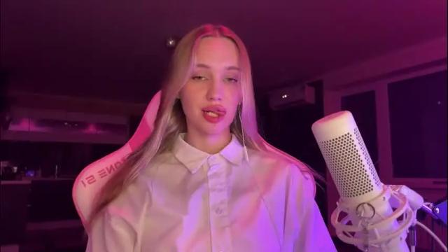 Image 7 of chillgoddess Stream on Chaturbate on 4 months ago