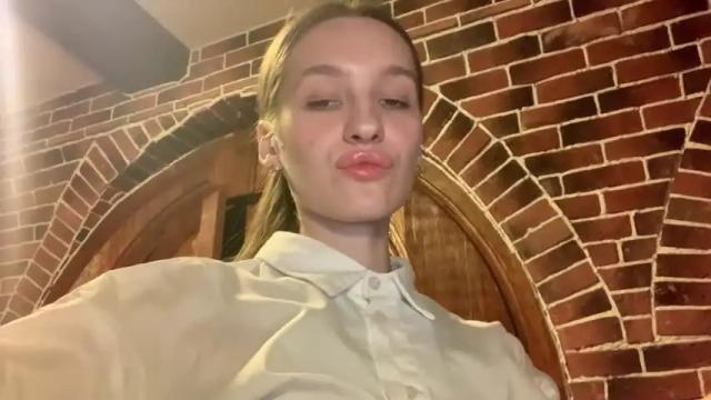 Image 8 of chillroom_ Stream on Chaturbate on 18 months ago