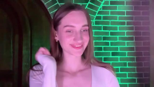 Image 10 of chillroom_ Stream on Chaturbate on 15 months ago