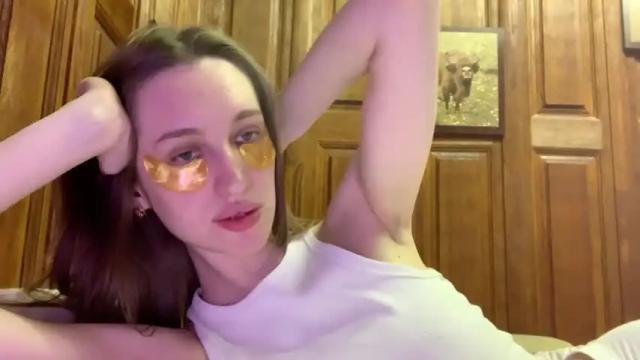 Image 7 of chillroom_ Stream on Chaturbate on 15 months ago