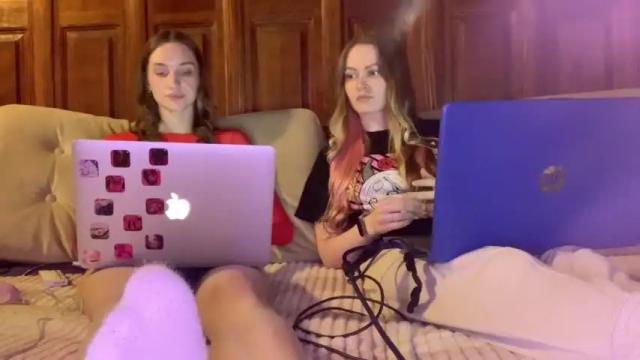 Image 3 of chillroom_ Stream on Chaturbate on 15 months ago