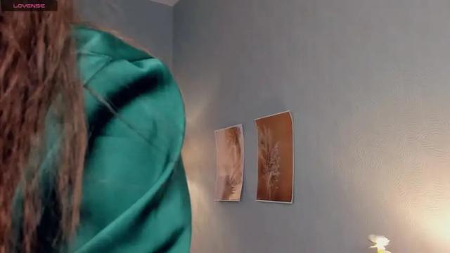 Image 2 of chillsea Stream on Chaturbate on 14 months ago