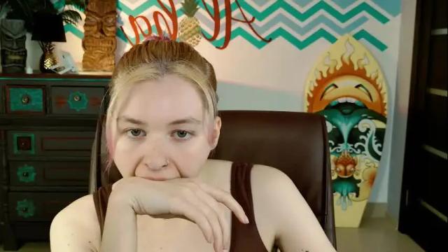 Image 10 of chillsnail Stream on Chaturbate on 1 month ago