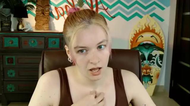 Image 3 of chillsnail Stream on Chaturbate on 1 month ago