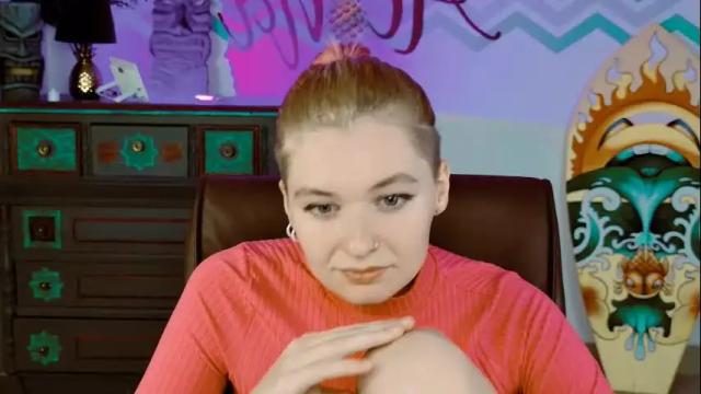 Image 3 of chillsnail Stream on Chaturbate on 1 month ago