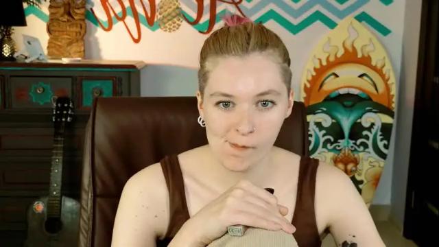 Image 12 of chillsnail Stream on Chaturbate on 1 month ago