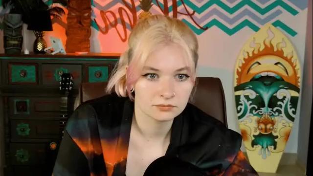 Image 10 of chillsnail Stream on Chaturbate on 1 month ago