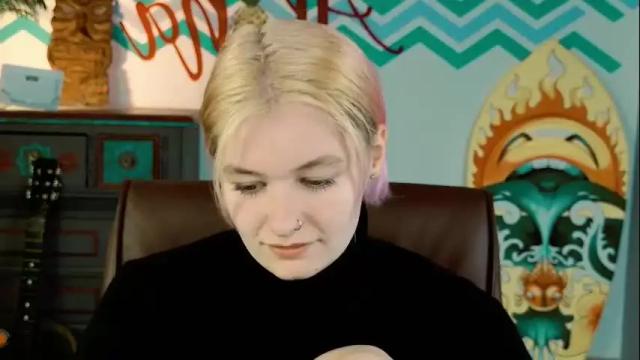 Image 10 of chillsnail Stream on Chaturbate on 1 month ago
