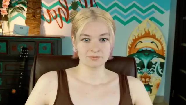 Image 4 of chillsnail Stream on Chaturbate on 1 month ago