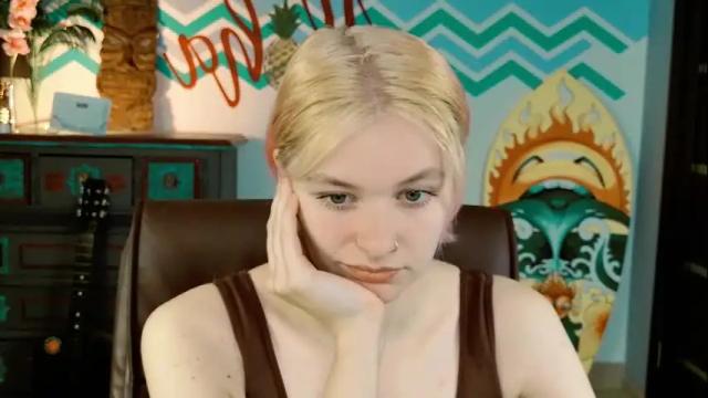 Image 8 of chillsnail Stream on Chaturbate on 1 month ago
