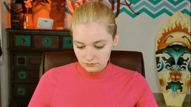 Image 3 of chillsnail Stream on Chaturbate on 29 days ago