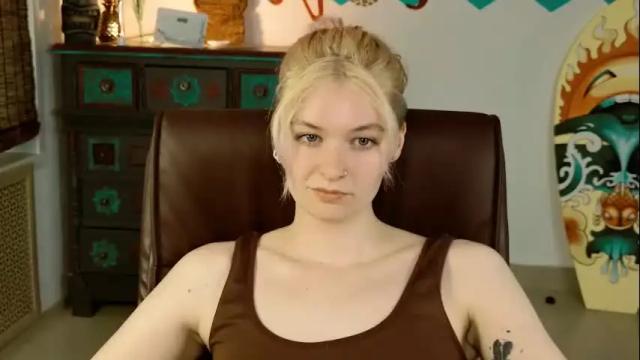Image 12 of chillsnail Stream on Chaturbate on 28 days ago