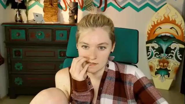 Image 10 of chillsnail Stream on Chaturbate on 13 days ago