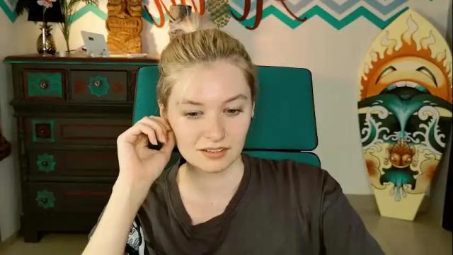Image 11 of chillsnail Stream on Chaturbate on 13 days ago
