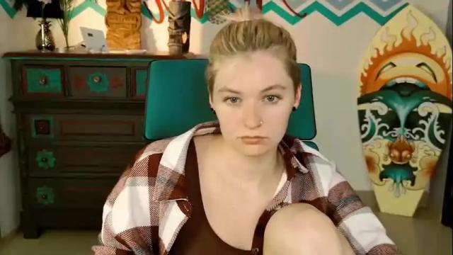 Image 6 of chillsnail Stream on Chaturbate on 13 days ago