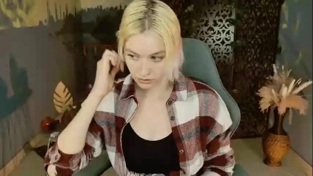 Image 12 of chillsnail Stream on Chaturbate on 11 days ago