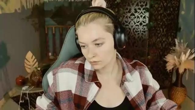 Image 7 of chillsnail Stream on Chaturbate on 11 days ago