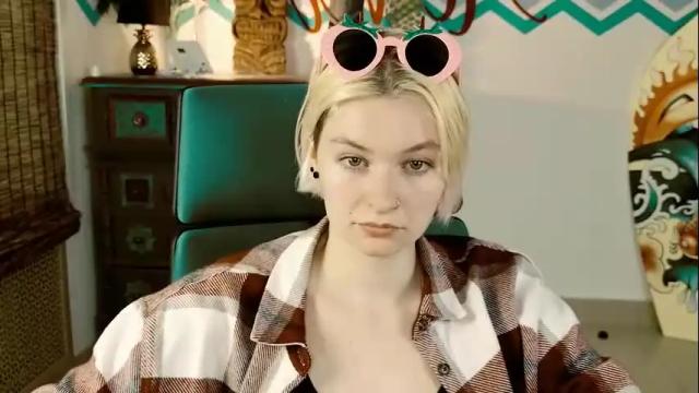 Image 8 of chillsnail Stream on Chaturbate on 10 days ago