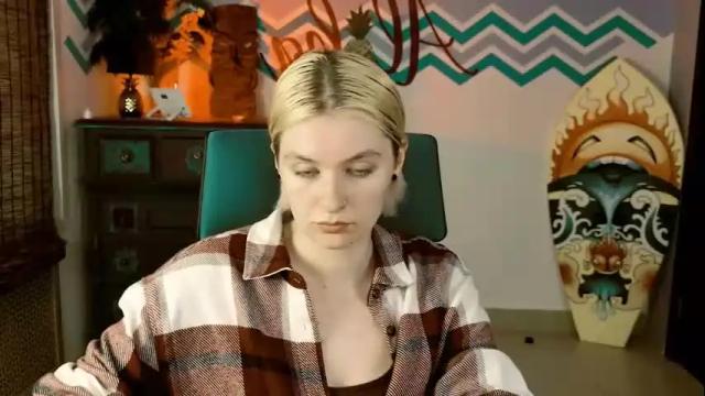 Image 10 of chillsnail Stream on Chaturbate on 7 days ago