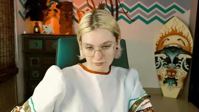 Image 8 of chillsnail Stream on Chaturbate on 7 days ago