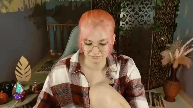 Image 12 of chillsnail Stream on Chaturbate on 5 days ago