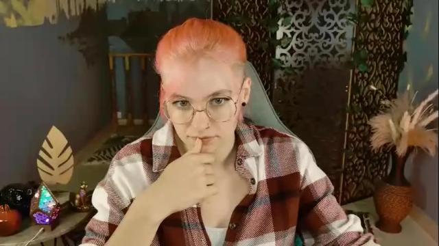 Image 7 of chillsnail Stream on Chaturbate on 5 days ago