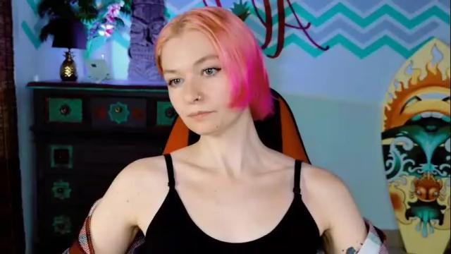 Image 11 of chillsnail Stream on Chaturbate on 2 days ago