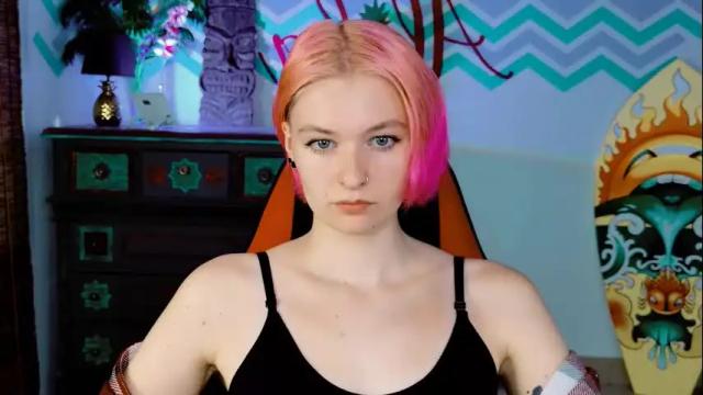 Image 12 of chillsnail Stream on Chaturbate on 2 days ago