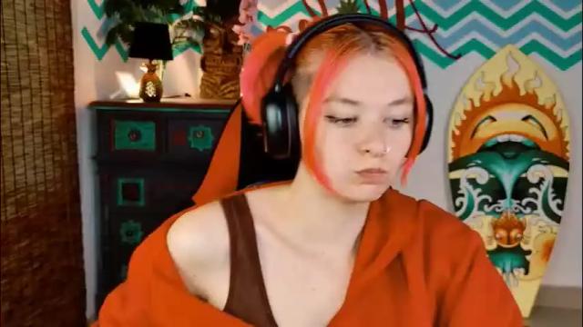 Image 2 of chillsnail Stream on Chaturbate on 5 months ago