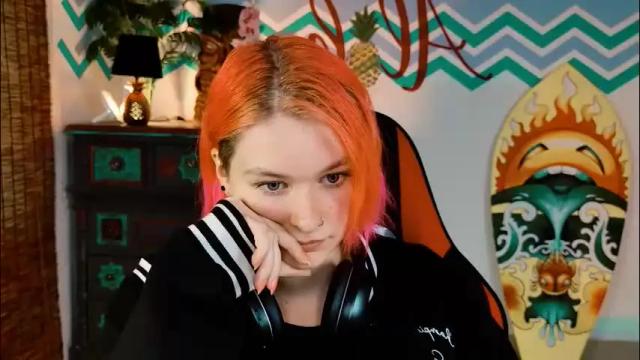 Image 2 of chillsnail Stream on Chaturbate on 5 months ago