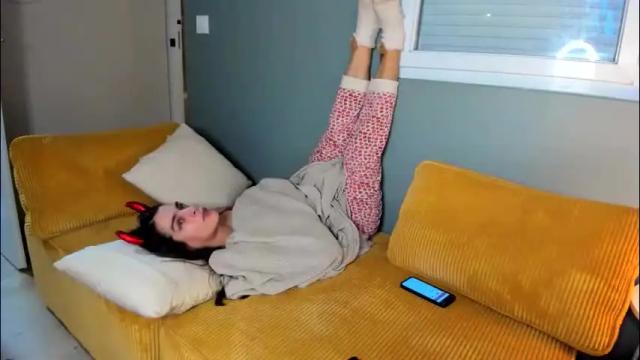 Image 8 of chillwithcamii Stream on Chaturbate on 2 months ago