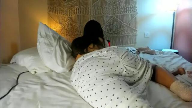 Image 4 of chillwithcamii Stream on Chaturbate on 2 months ago