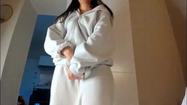 Image 2 of chillwithcamii Stream on Chaturbate on 2 months ago