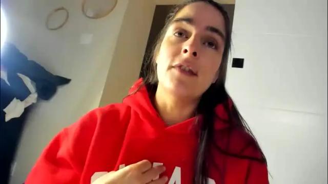 Image 4 of chillwithcamii Stream on Chaturbate on 2 months ago