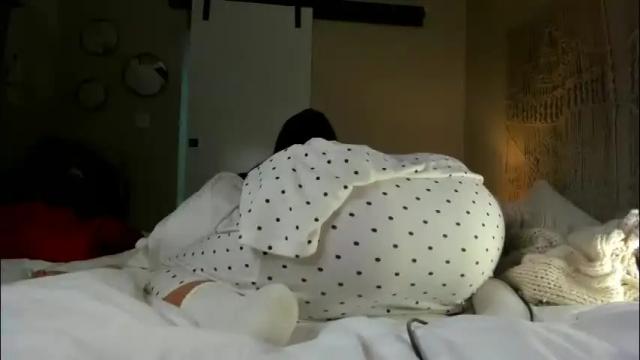 Image 2 of chillwithcamii Stream on Chaturbate on 1 month ago