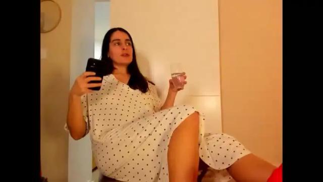 Image 2 of chillwithcamii Stream on Chaturbate on 1 month ago